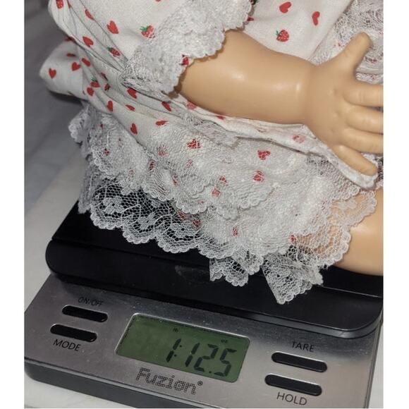 18" Vintage 1960s Cutey Ginny Baby Doll By Vogue - Picture 13 of 13